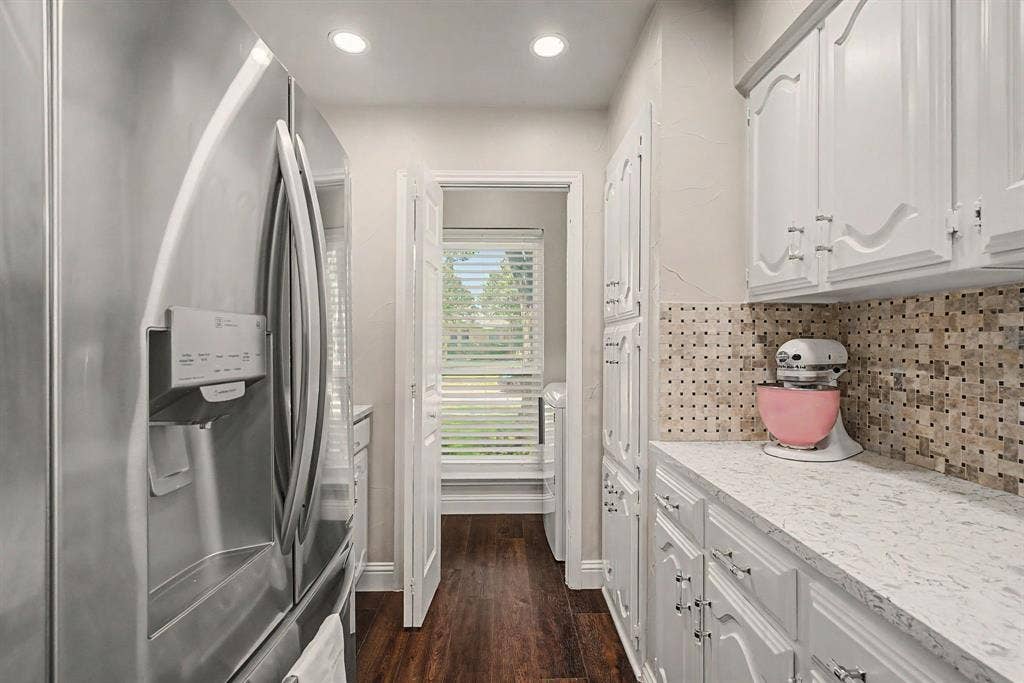 4529 Denver Drive, Plano, TX 75093 4529 Denver Drive, Plano, TX 75093