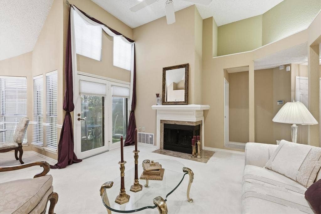 18095 Whispering Gables Lane, Dallas, TX 75287