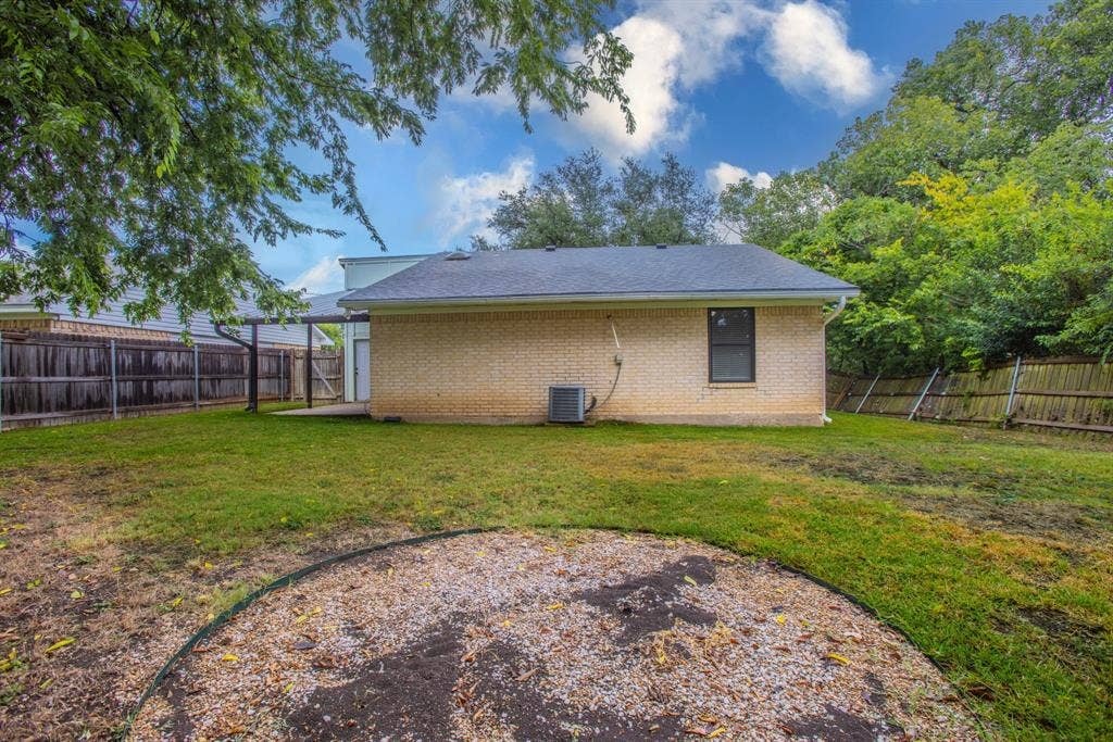 2001 Century Drive, Waco, TX 76712