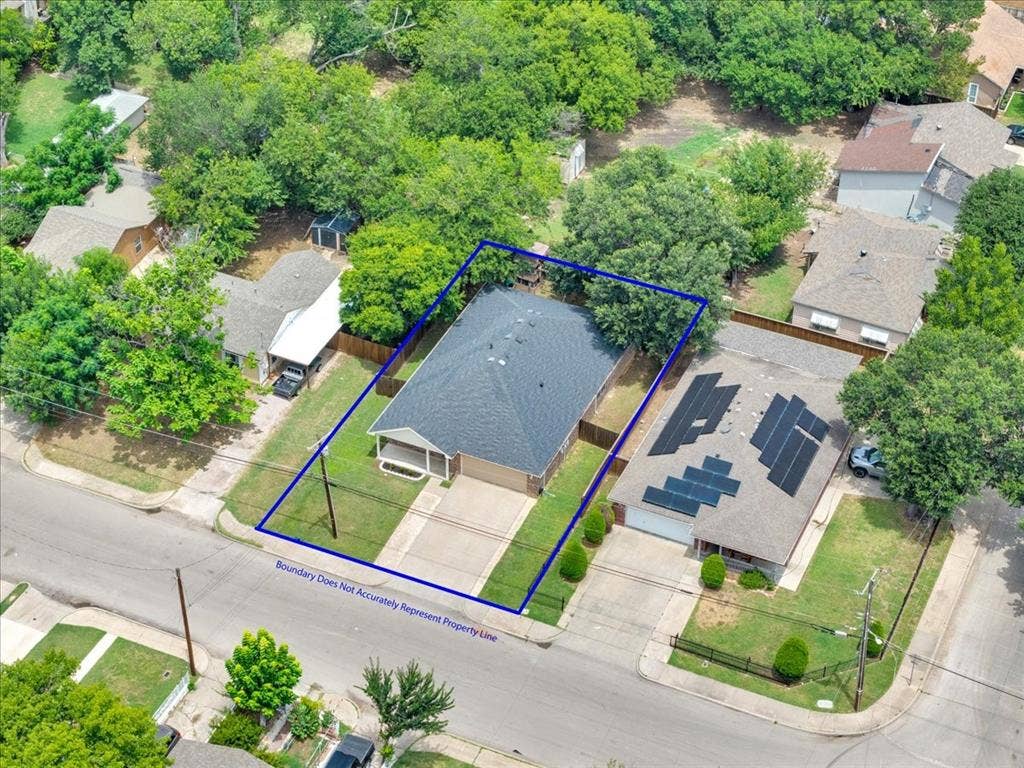 115 E Cason Street, Irving, TX 75061 115 E Cason Street, Irving, TX 75061