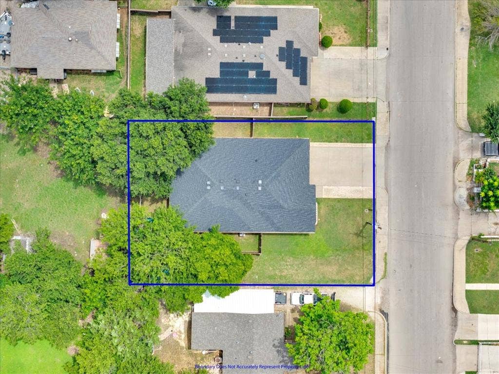 115 E Cason Street, Irving, TX 75061 115 E Cason Street, Irving, TX 75061