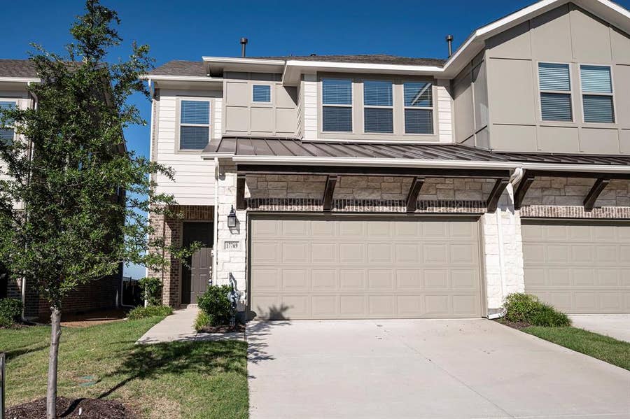 Property photo for 17769 Sage Lane, Dallas, TX