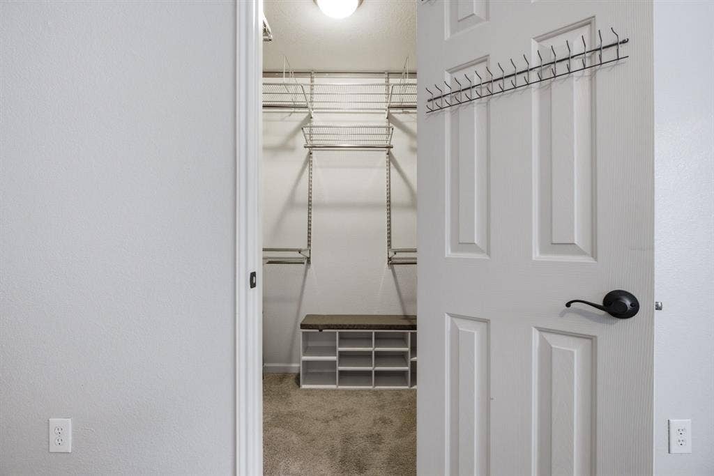 12932 Pearson Drive, Frisco, TX 75035 Custom closet system