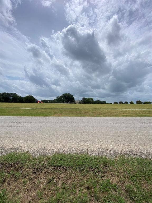 Property photo for 4043 Apache Circle, Granbury, TX