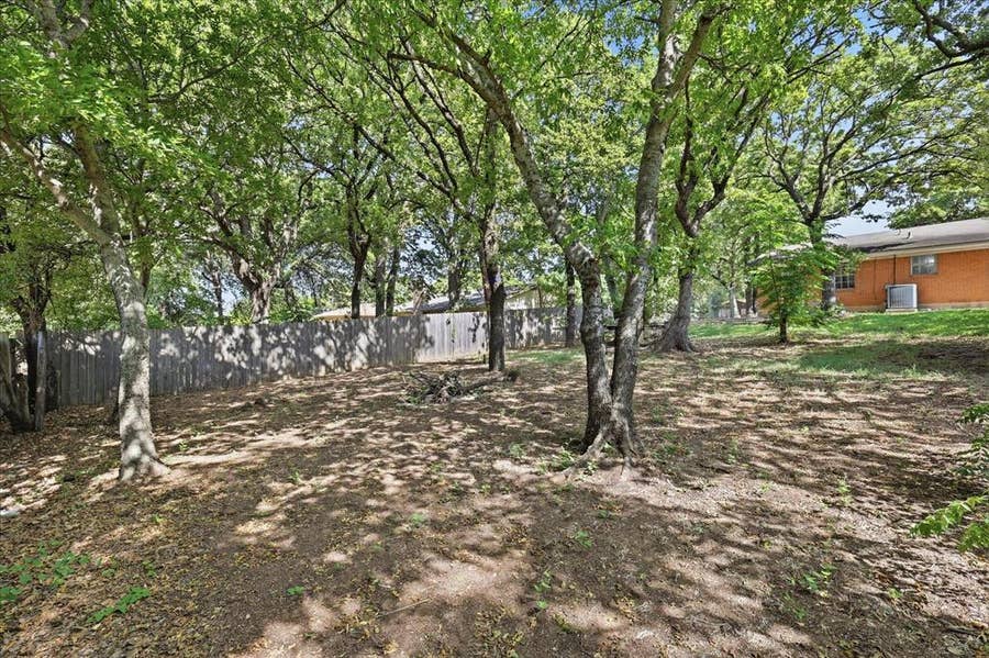 Property photo for 332 Ruth Street, Denton, TX