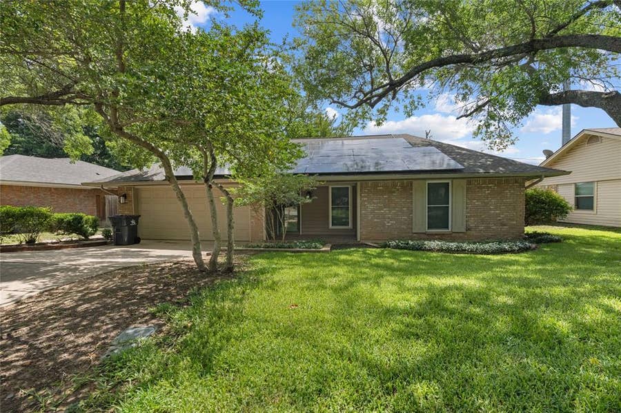 Property photo for 2509 Smouldering Wood Drive, Arlington, TX