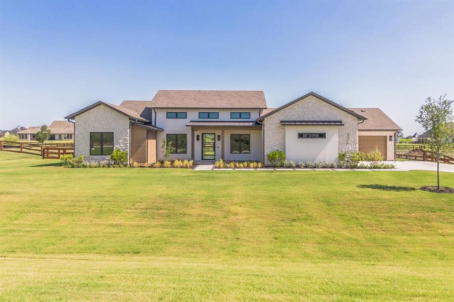 Property photo for 3316 Cambridge Drive, Northlake, TX