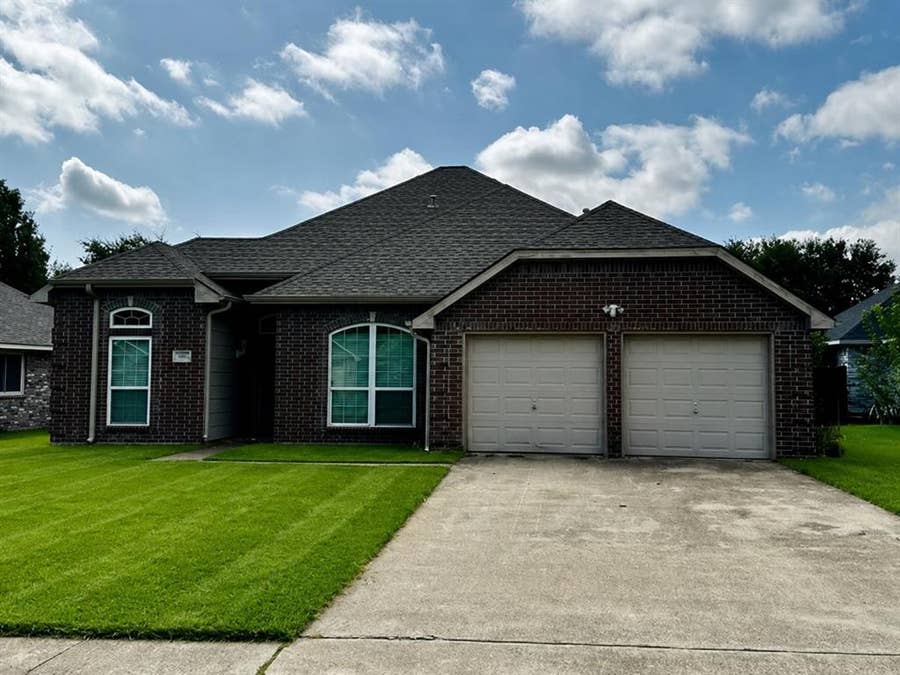 Property photo for 912 Alpine Street, Forney, TX