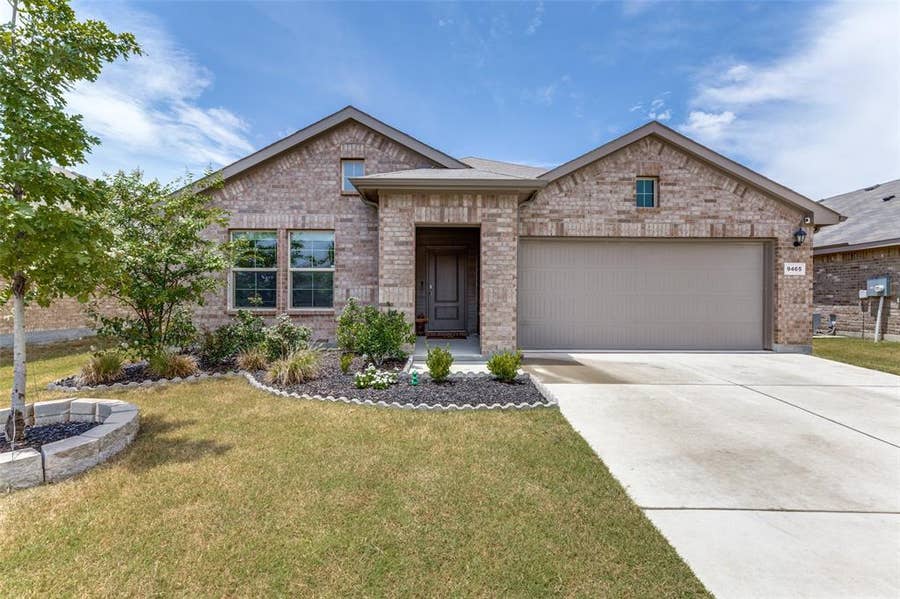 Property photo for 9465 Doverglen Drive, Fort Worth, TX
