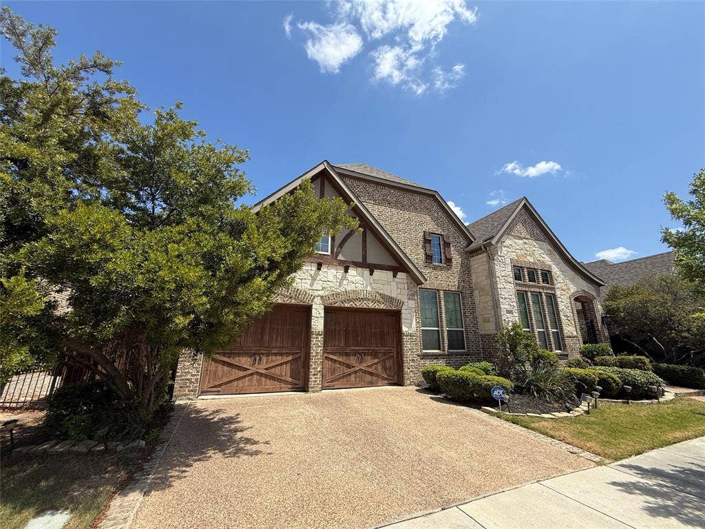 1101 Prairie Ridge Lane, Arlington, TX 76005