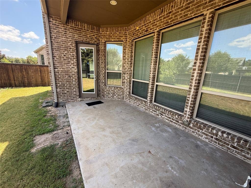 1101 Prairie Ridge Lane, Arlington, TX 76005