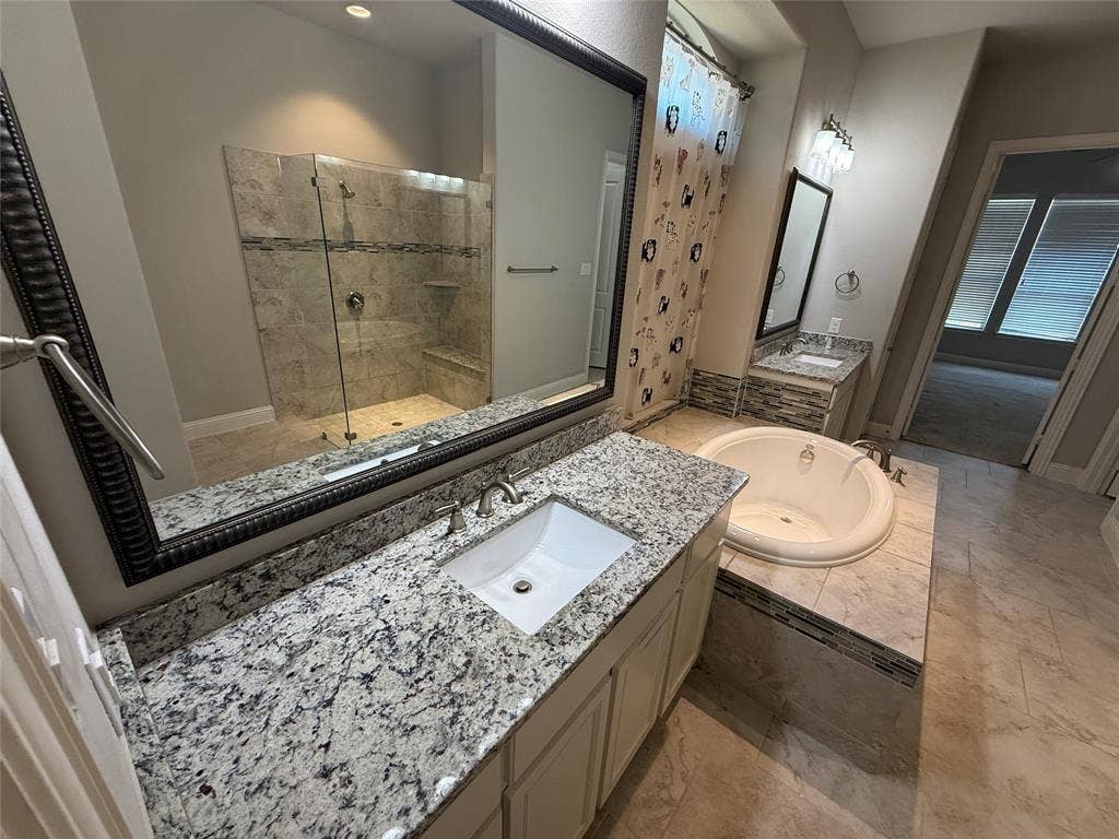 1101 Prairie Ridge Lane, Arlington, TX 76005