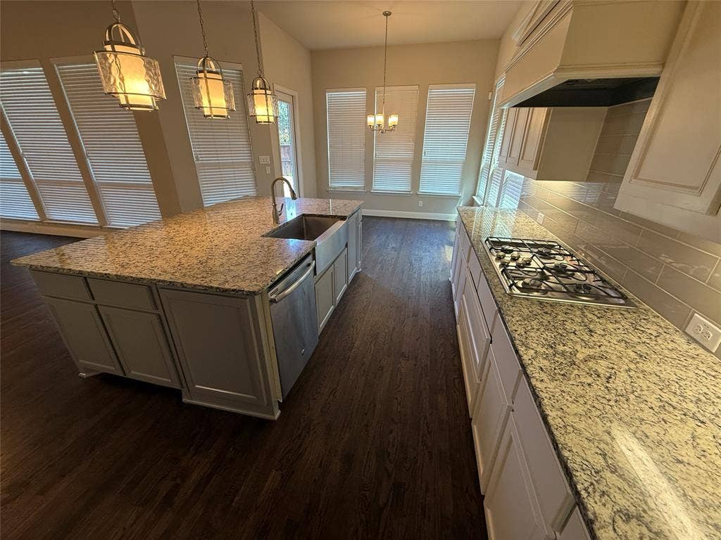 1101 Prairie Ridge Lane, Arlington, TX 76005
