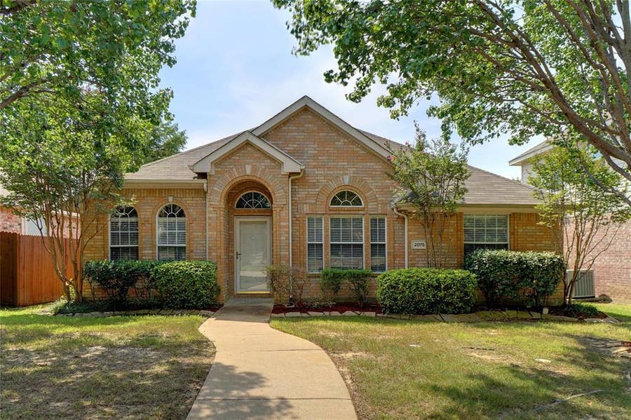 Property photo for 2075 Garden Crest Drive, Rockwall, TX