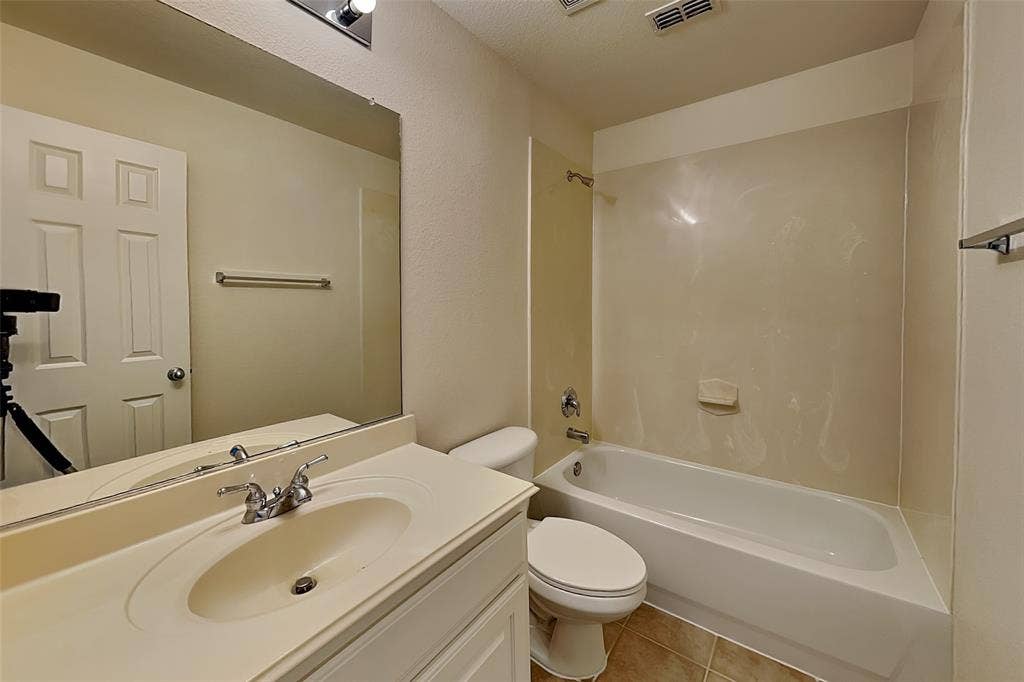 3404 Pilgrim Drive, Frisco, TX 75034 3404 Pilgrim Drive, Frisco, TX 75034