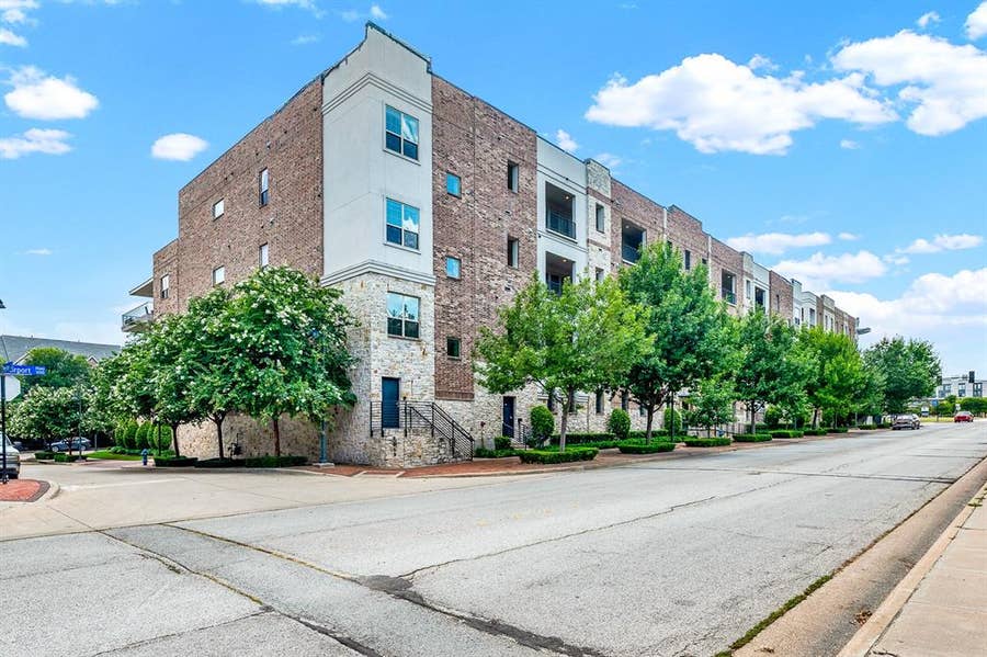 Property photo for 5015 Meridian Lane, #2101, Addison, TX