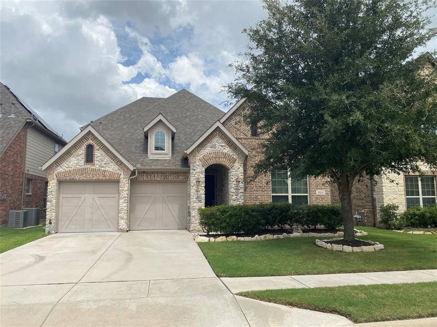 Property photo for 9932 Haversham Drive, Fort Worth, TX