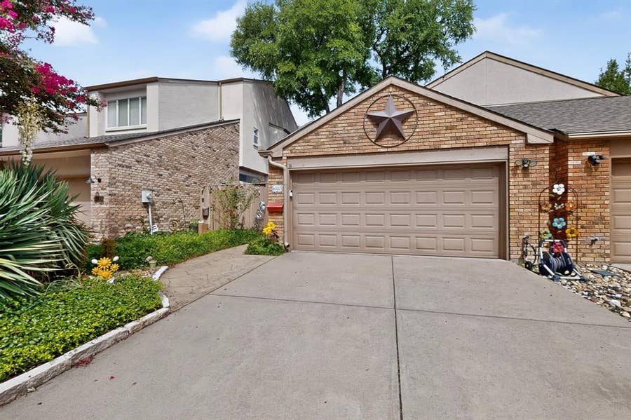Property photo for 6333 Southpoint Drive, Dallas, TX