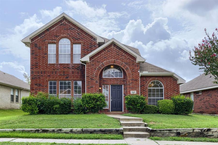 Property photo for 1626 Arbor Creek Drive, Garland, TX