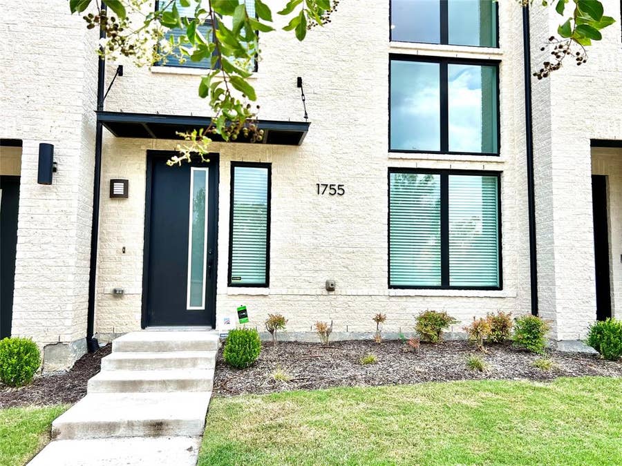 Property photo for 1755 Montgomery Drive, Plano, TX