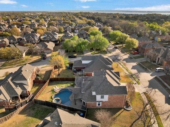 9102 Hogan Drive, Rowlett, TX 75089 9102 Hogan Drive, Rowlett, TX 75089
