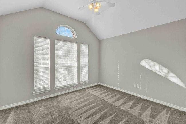 9102 Hogan Drive, Rowlett, TX 75089 9102 Hogan Drive, Rowlett, TX 75089