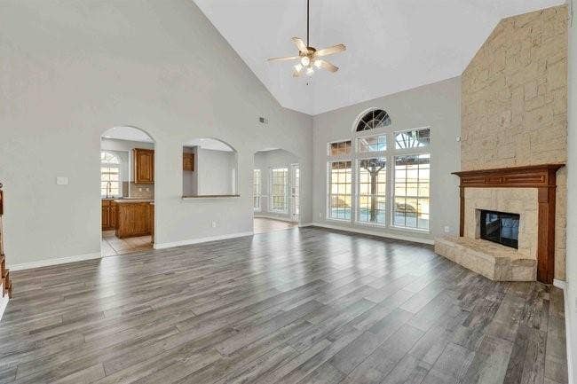 9102 Hogan Drive, Rowlett, TX 75089 9102 Hogan Drive, Rowlett, TX 75089