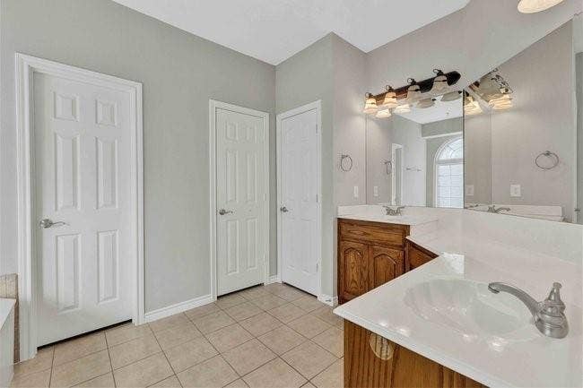 9102 Hogan Drive, Rowlett, TX 75089 9102 Hogan Drive, Rowlett, TX 75089