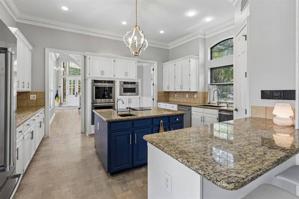4624 Hallmark Drive, Plano, TX 75024 4624 Hallmark Drive, Plano, TX 75024