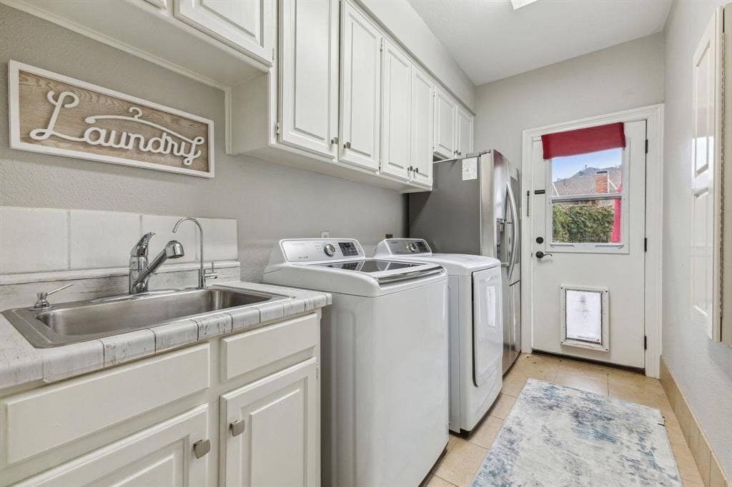 4624 Hallmark Drive, Plano, TX 75024 4624 Hallmark Drive, Plano, TX 75024