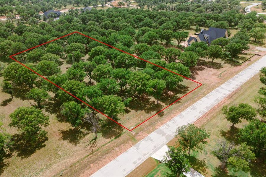 Property photo for 2161 E Landings N, Granbury, TX