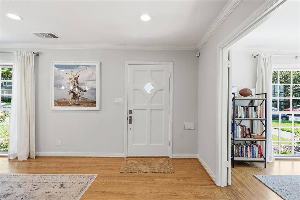 6120 Kenwood Avenue, Dallas, TX 75214