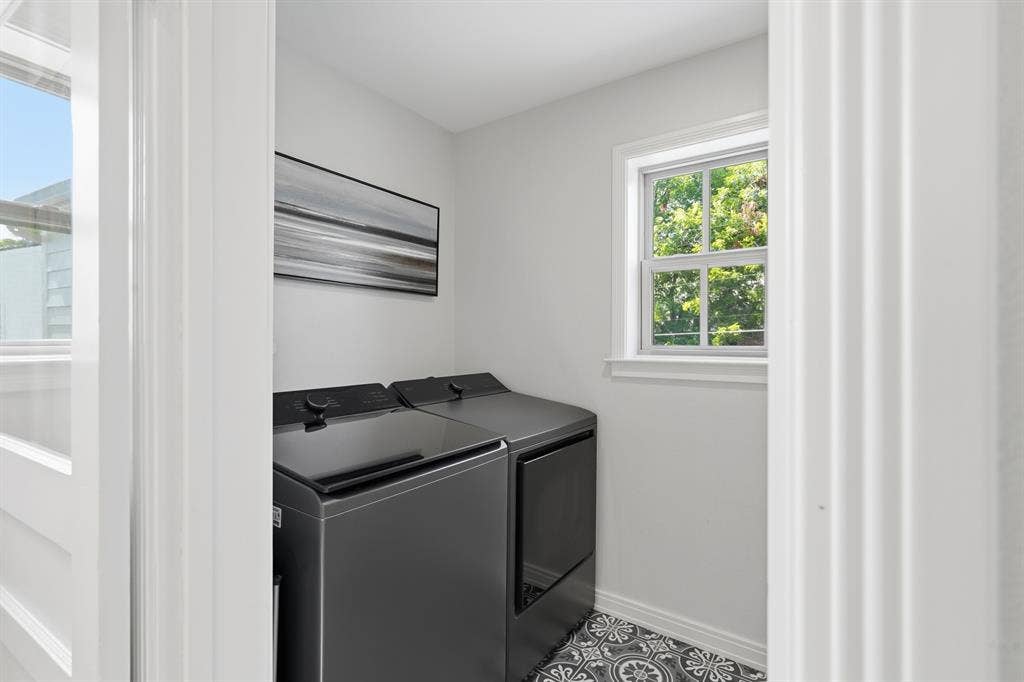6120 Kenwood Avenue, Dallas, TX 75214