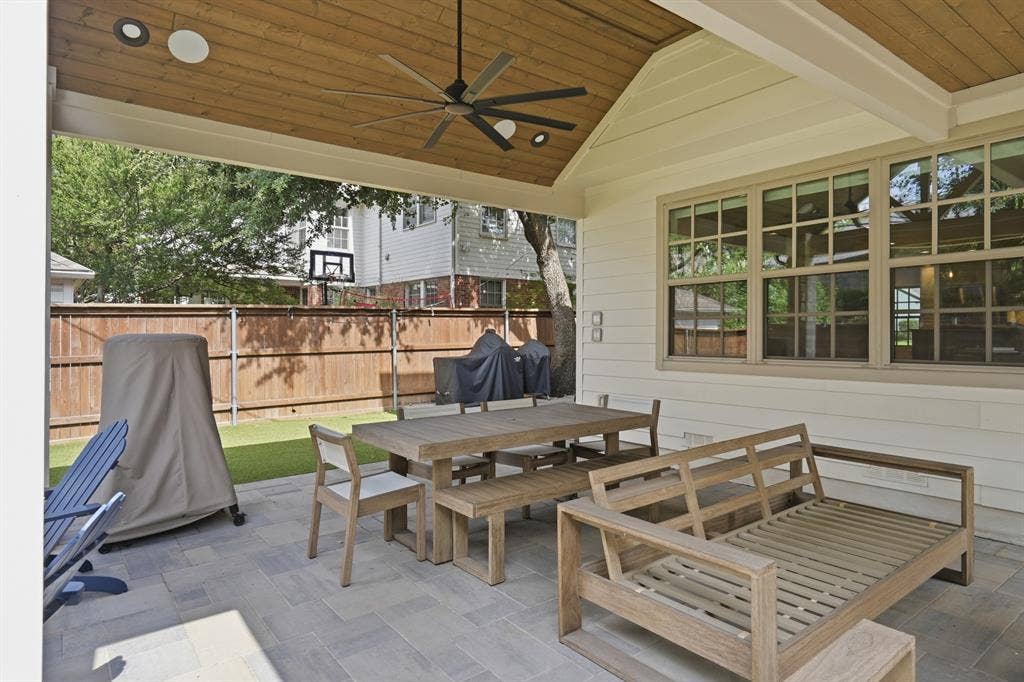 6120 Kenwood Avenue, Dallas, TX 75214