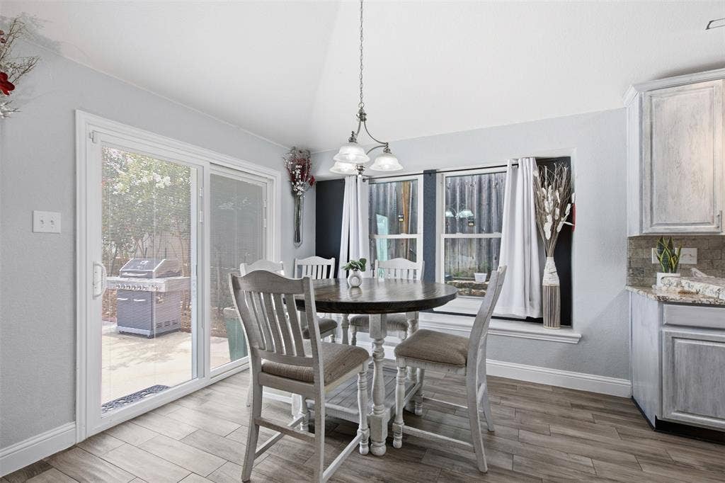 600 Crystal Falls Drive, McKinney, TX 75071 600 Crystal Falls Drive, McKinney, TX 75071
