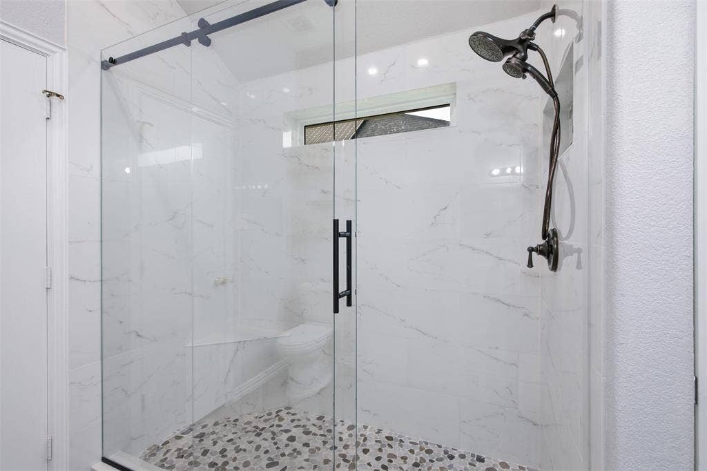 600 Crystal Falls Drive, McKinney, TX 75071 600 Crystal Falls Drive, McKinney, TX 75071
