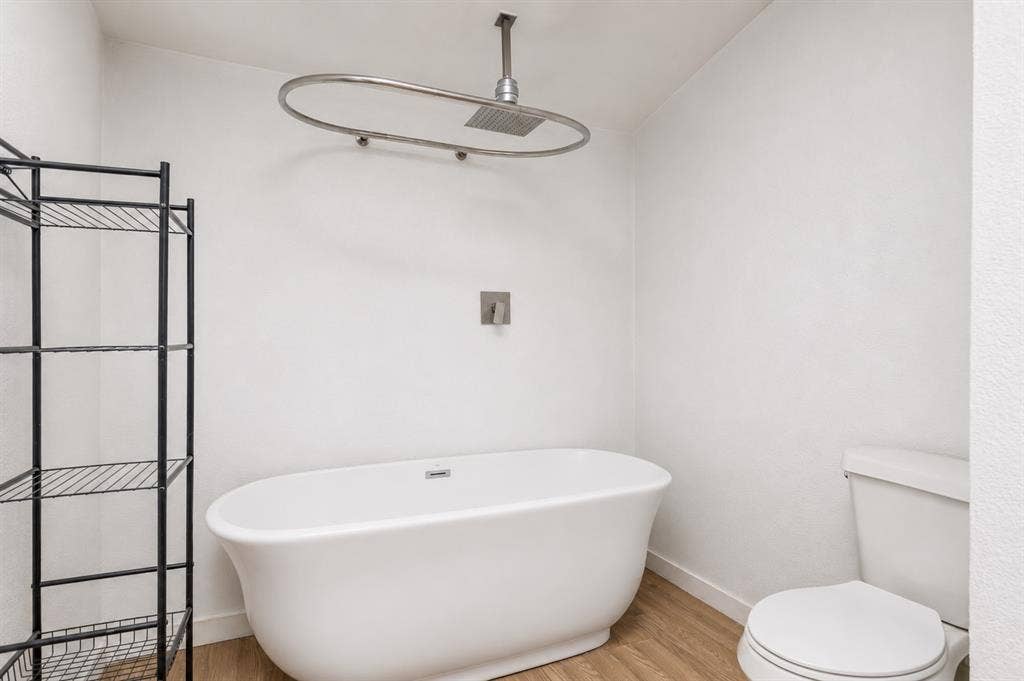 1433 Lincoln Place, Carrollton, TX 75006 separate guest house