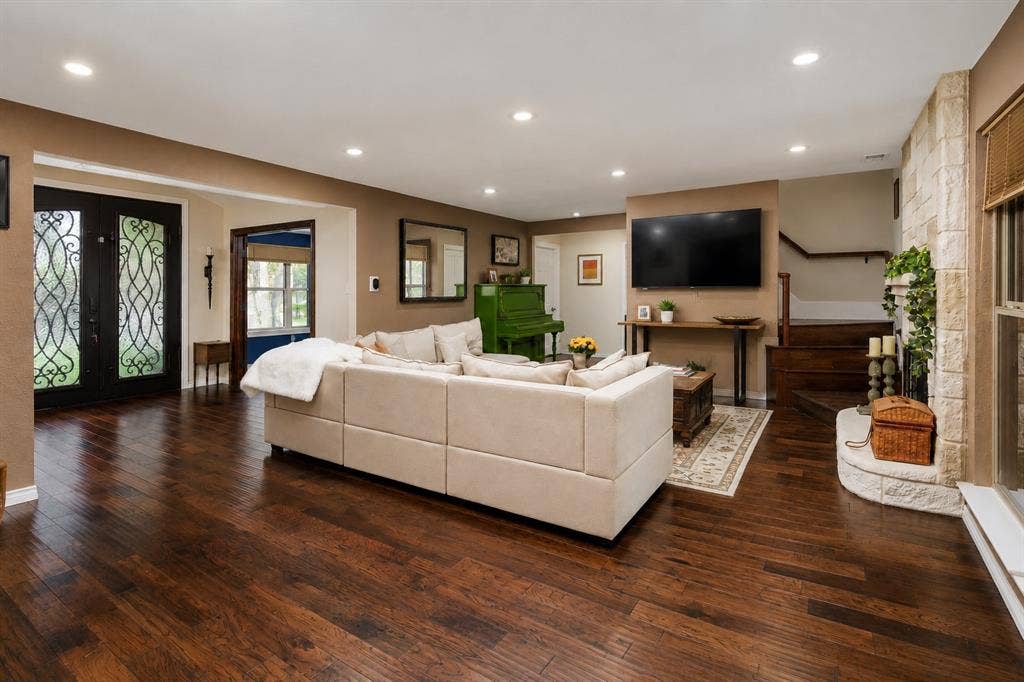 1433 Lincoln Place, Carrollton, TX 75006 1433 Lincoln Place, Carrollton, TX 75006
