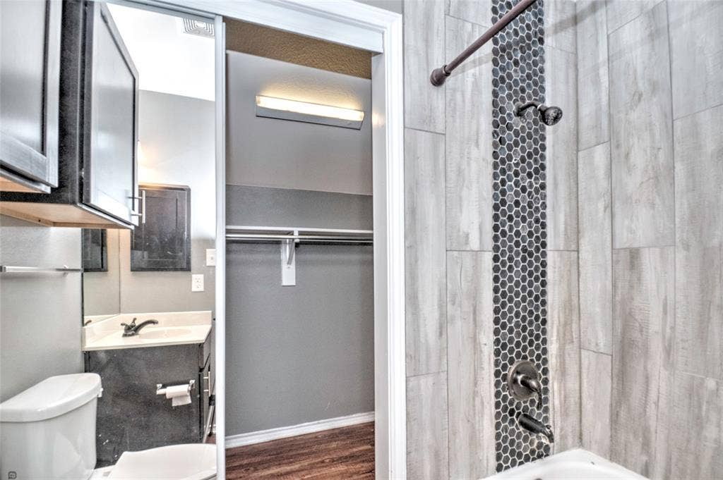 9831 Walnut Street, #209, Dallas, TX 75243 9831 Walnut Street, #209, Dallas, TX 75243