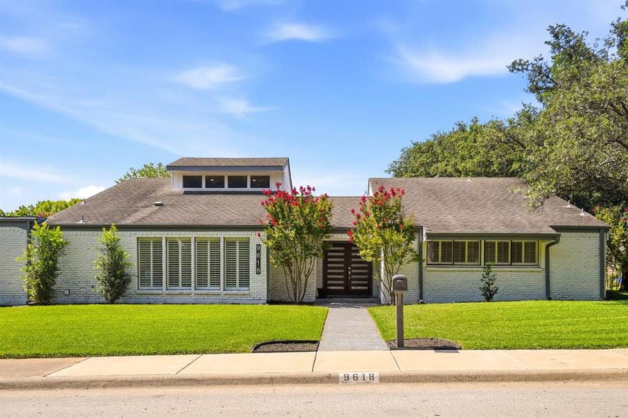 Property photo for 9618 Fallbrook Drive, Dallas, TX