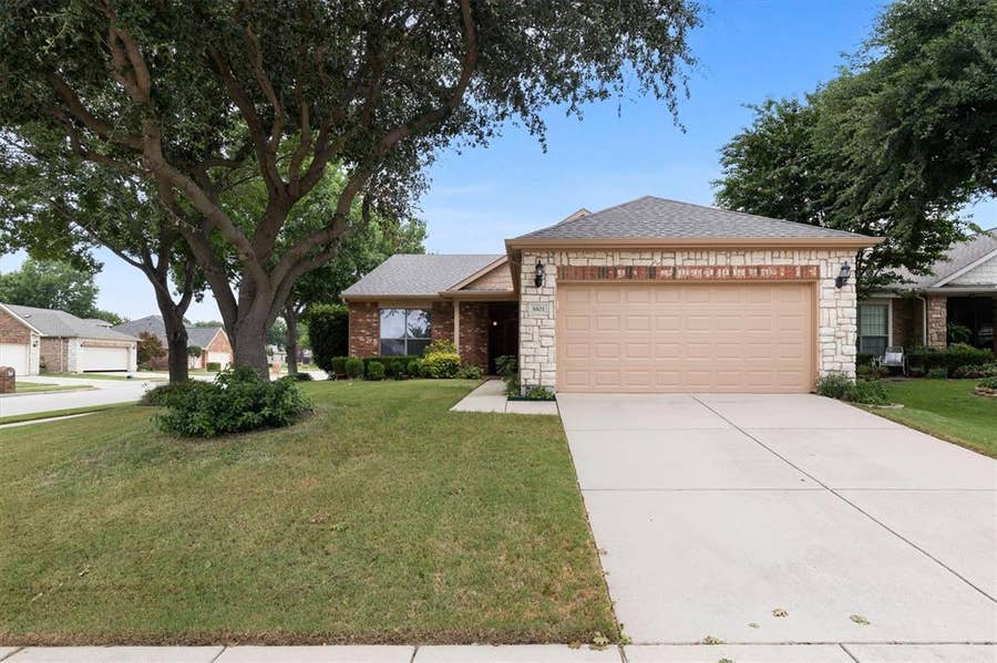 Property photo for 3801 Stone Oak Boulevard, Denton, TX