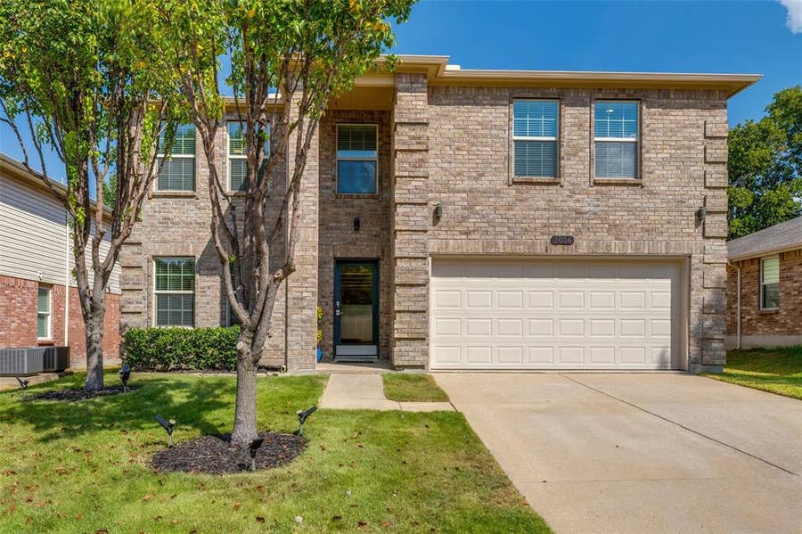 Property photo for 1016 Scenic Hills Drive, McKinney, TX