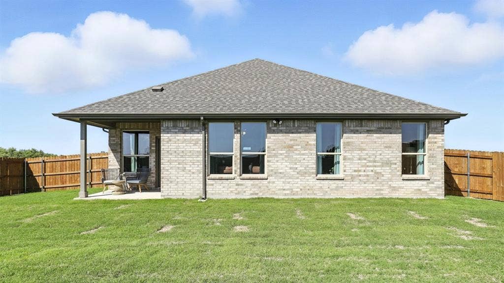 3328 PIER VIEW Street, Grand Prairie, TX 76065 Rear Elevation
