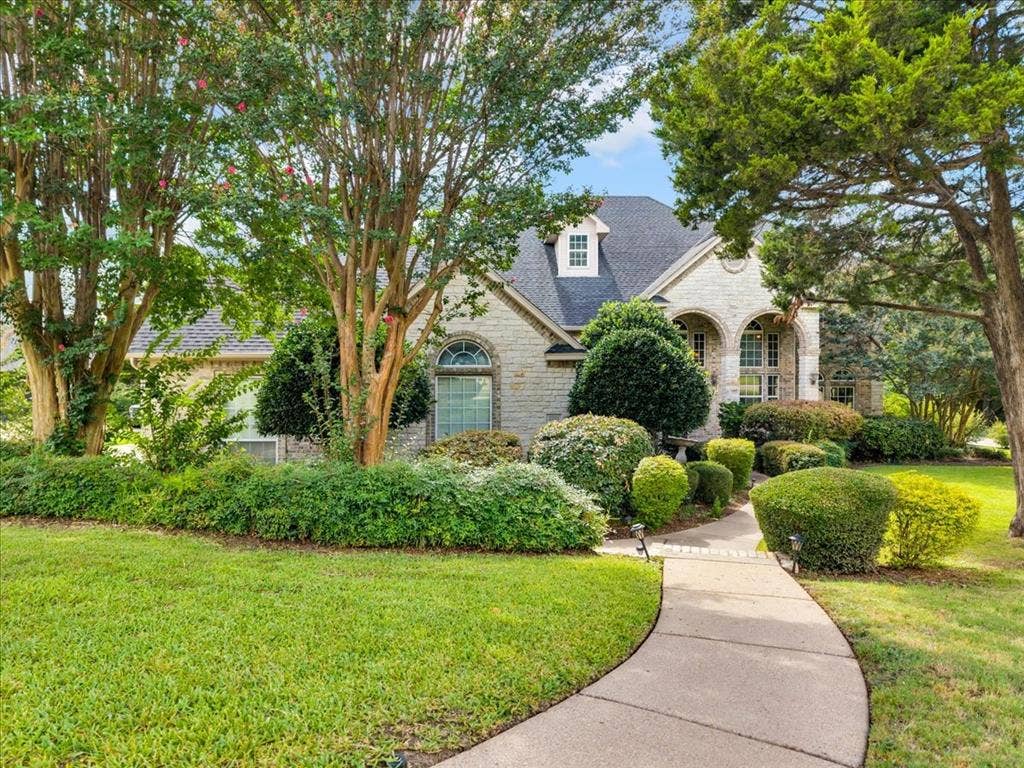 2201 Somerset, Midlothian, TX 76065 2201 Somerset, Midlothian, TX 76065