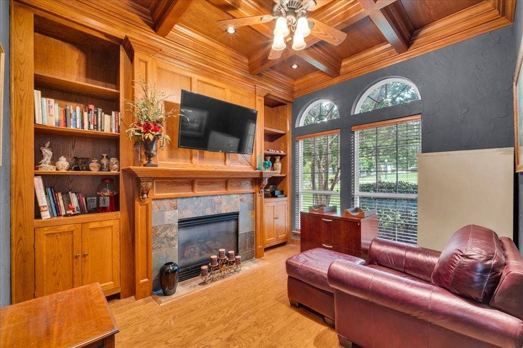 2201 Somerset, Midlothian, TX 76065 2201 Somerset, Midlothian, TX 76065