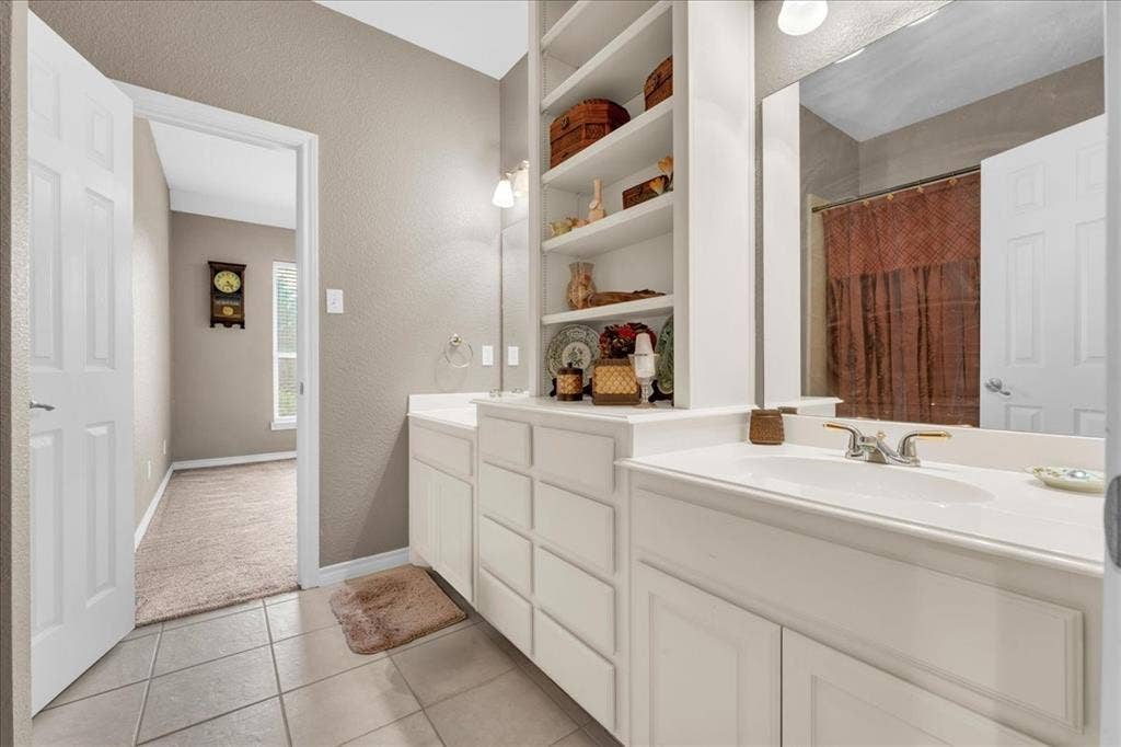 2201 Somerset, Midlothian, TX 76065 2201 Somerset, Midlothian, TX 76065