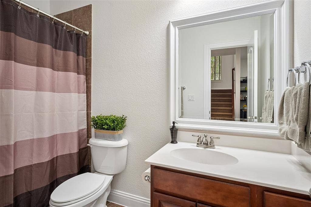 This full bath is on the lower level.