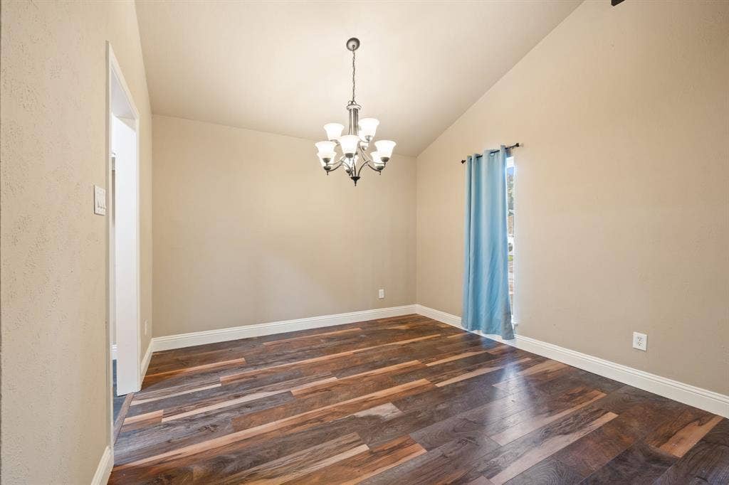 1217 W Redbud Drive, Hurst, TX 76053 1217 W Redbud Drive, Hurst, TX 76053