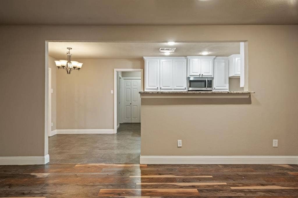 1217 W Redbud Drive, Hurst, TX 76053 1217 W Redbud Drive, Hurst, TX 76053
