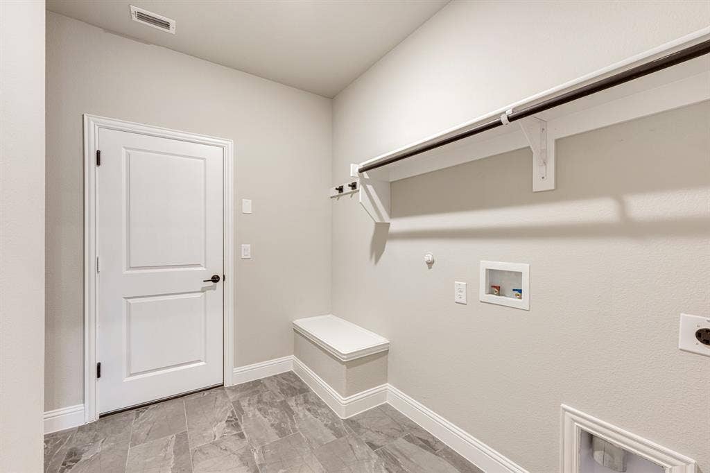 2415 Cornwall Lane, Forney, TX 75126 2415 Cornwall Lane, Forney, TX 75126